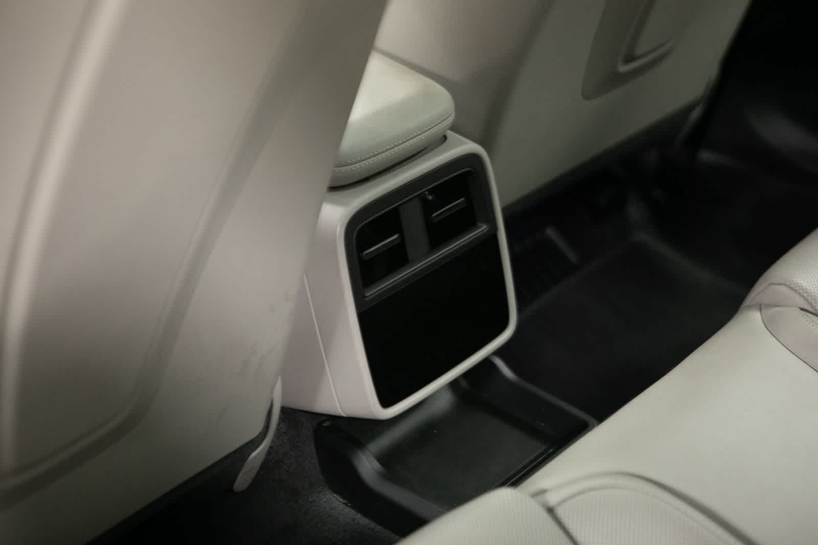 Thumbnail: 2024 Porsche Taycan - 36