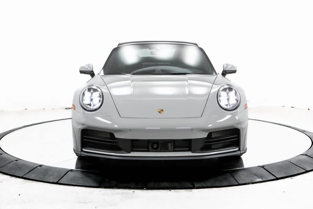 Thumbnail: 2025 Porsche 911 - 10