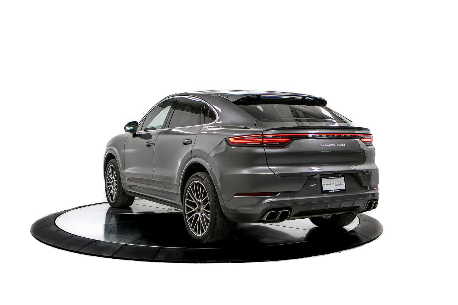 Thumbnail: 2022 Porsche Cayenne - 3