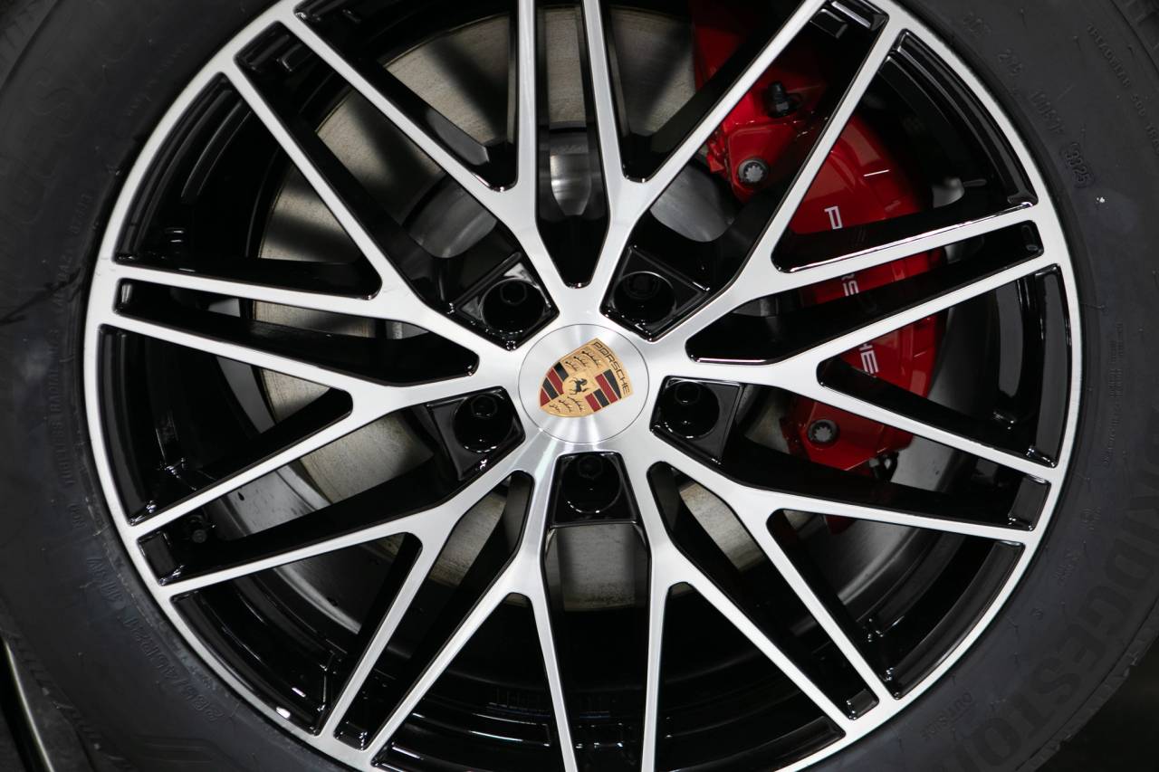 Thumbnail: 2026 Porsche  - 11