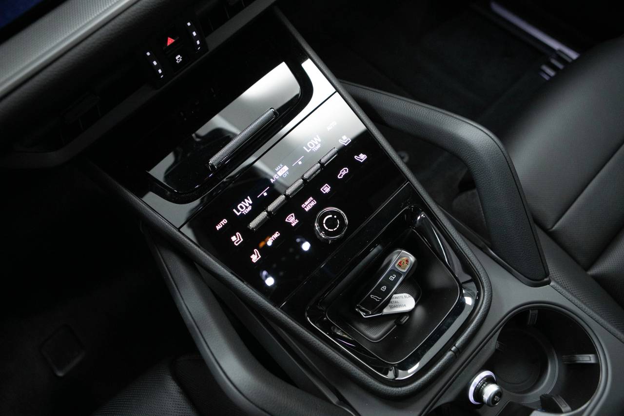 Thumbnail: 2026 Porsche Cayenne - 29