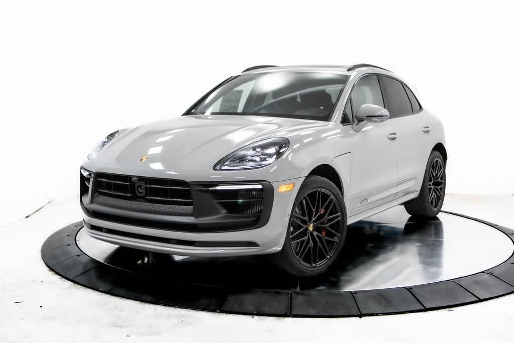 Thumbnail: 2025 Porsche Macan - 1