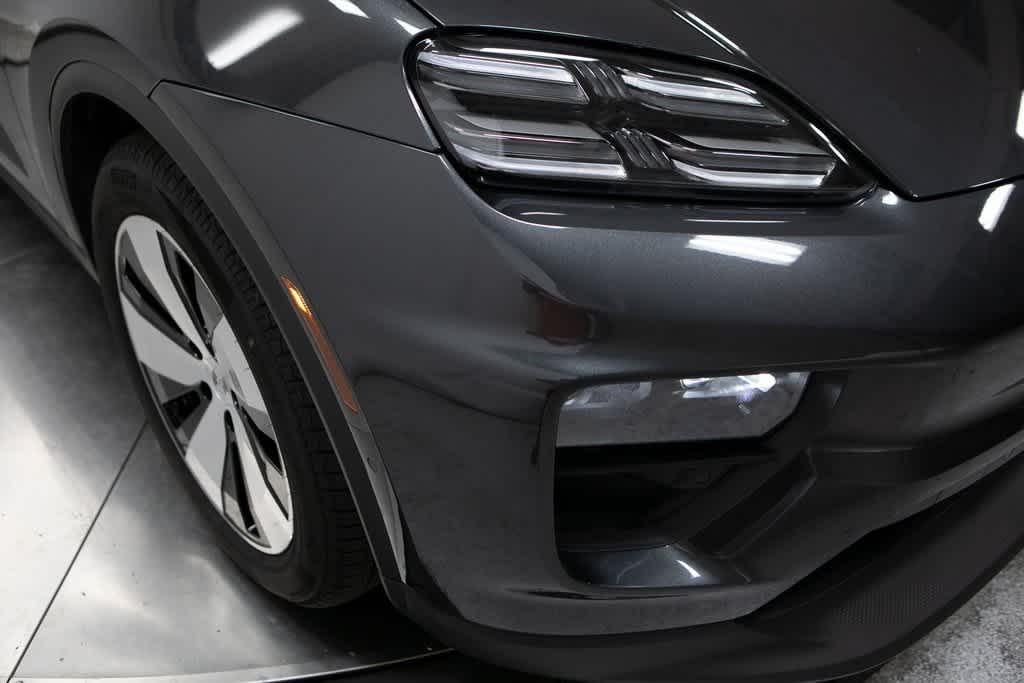 Thumbnail: 2025 Porsche Macan - 12