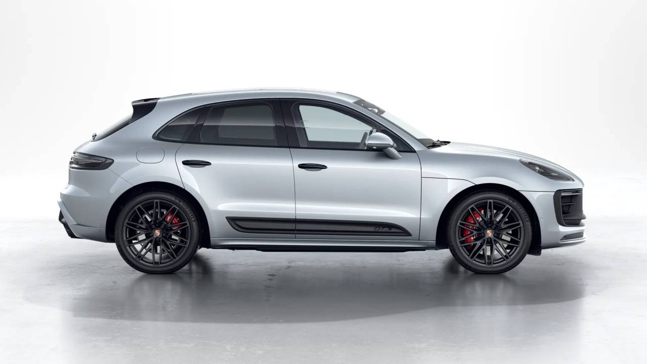 Thumbnail: 2026 Porsche Macan - 7