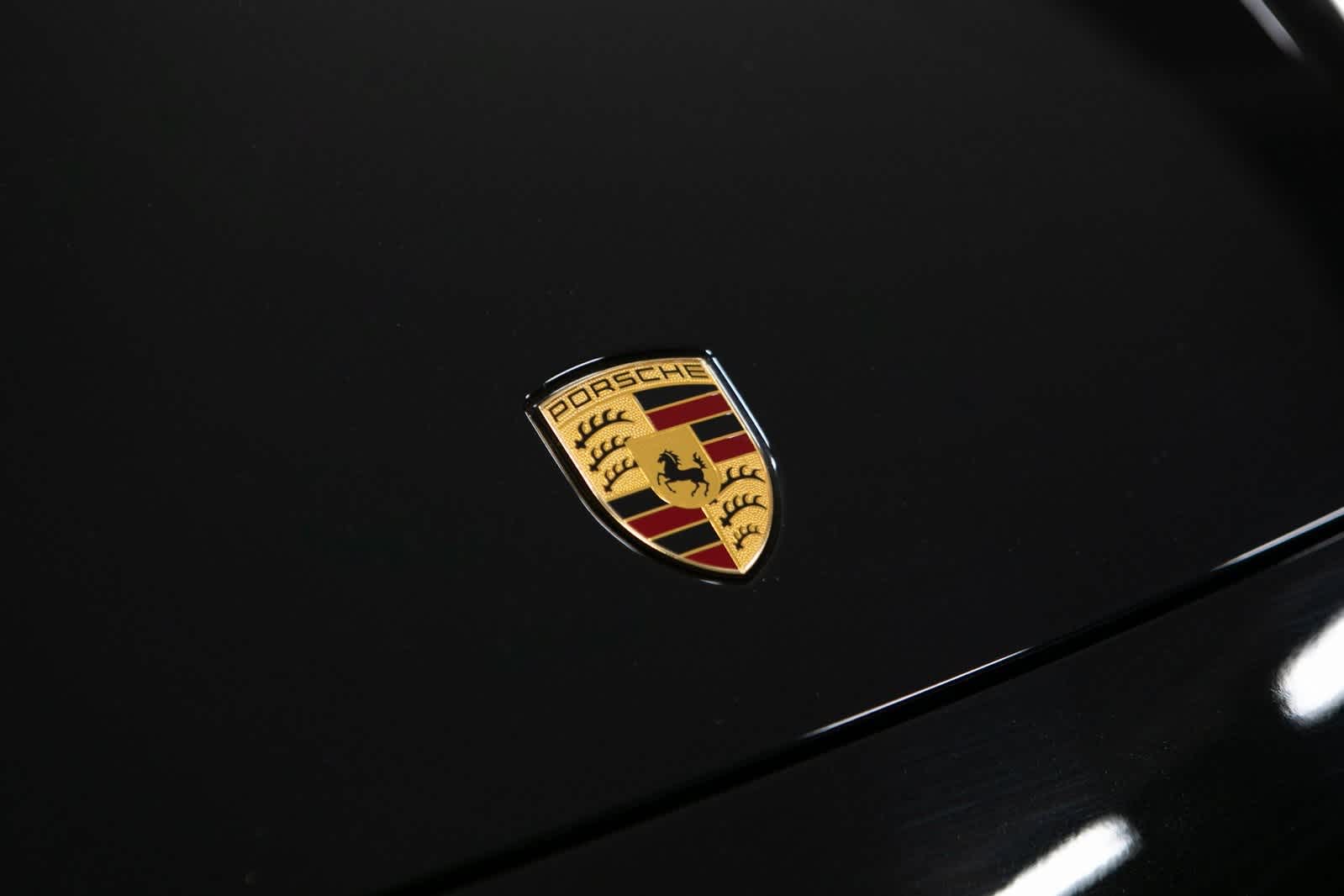 Thumbnail: 2023 Porsche Cayenne - 32