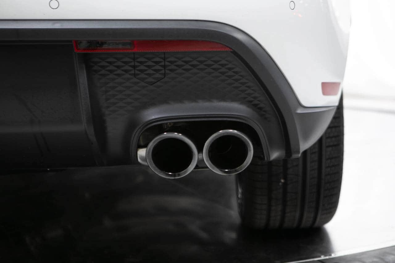 Thumbnail: 2026 Porsche Macan - 17