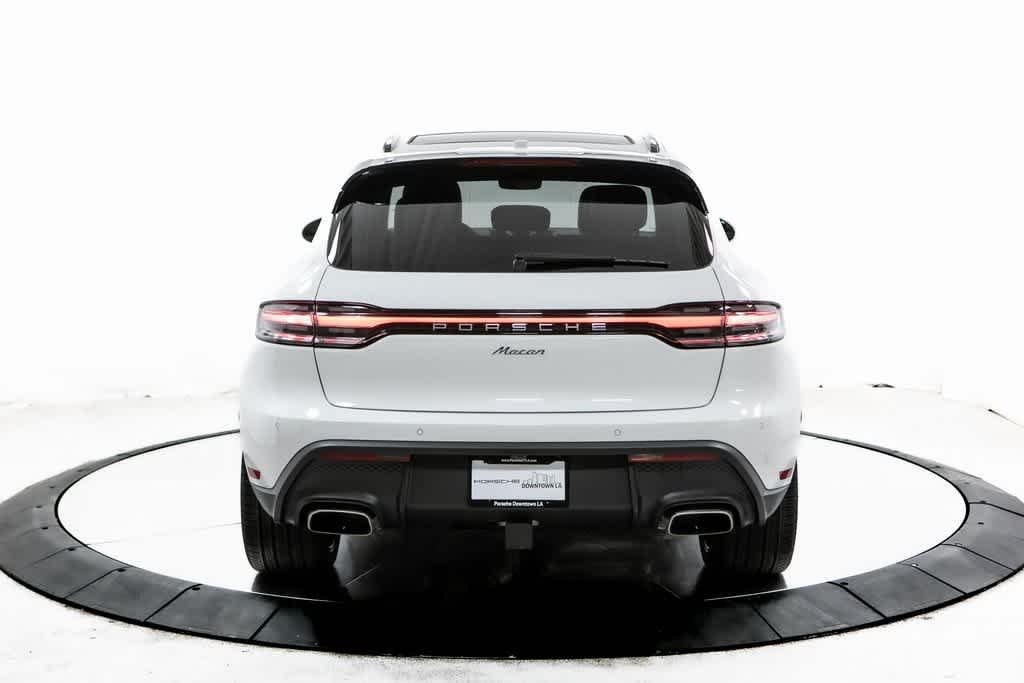 Thumbnail: 2025 Porsche Macan - 6