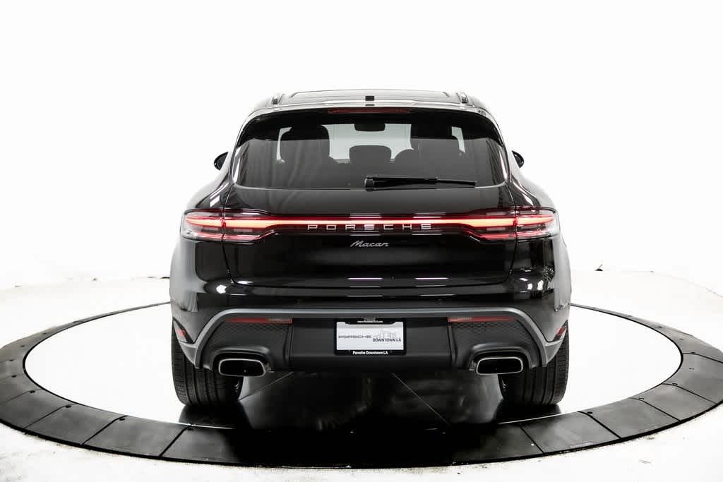 Thumbnail: 2025 Porsche Macan - 6
