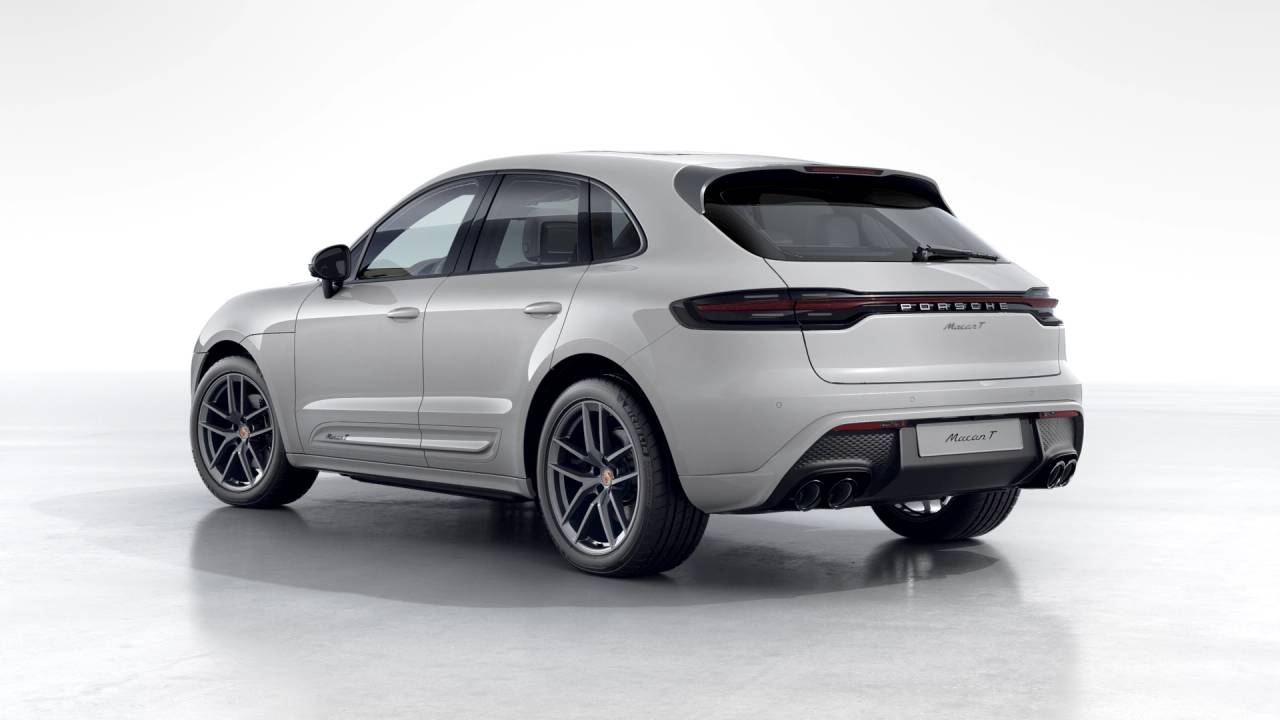 Thumbnail: 2026 Porsche Macan - 3