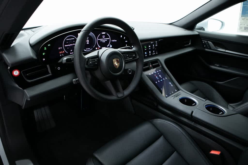 Thumbnail: 2025 Porsche Taycan - 4