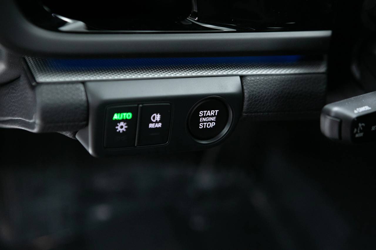 Thumbnail: 2026 Porsche Panamera - 27