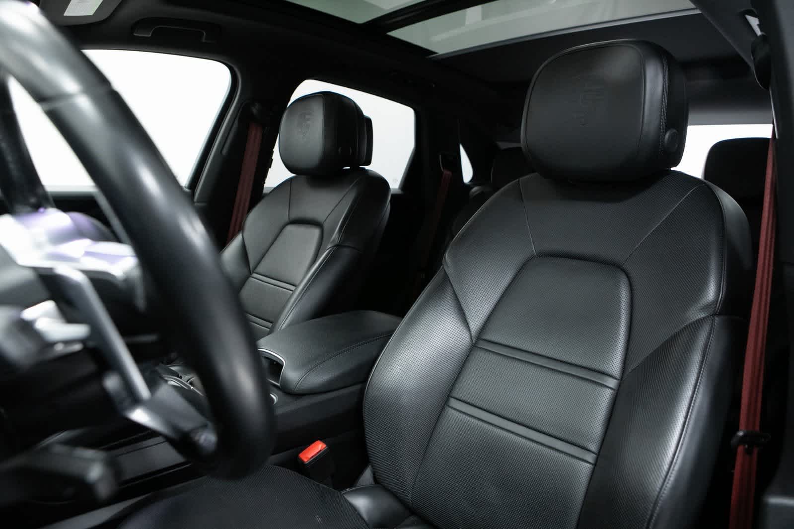 Thumbnail: 2023 Porsche Cayenne - 5