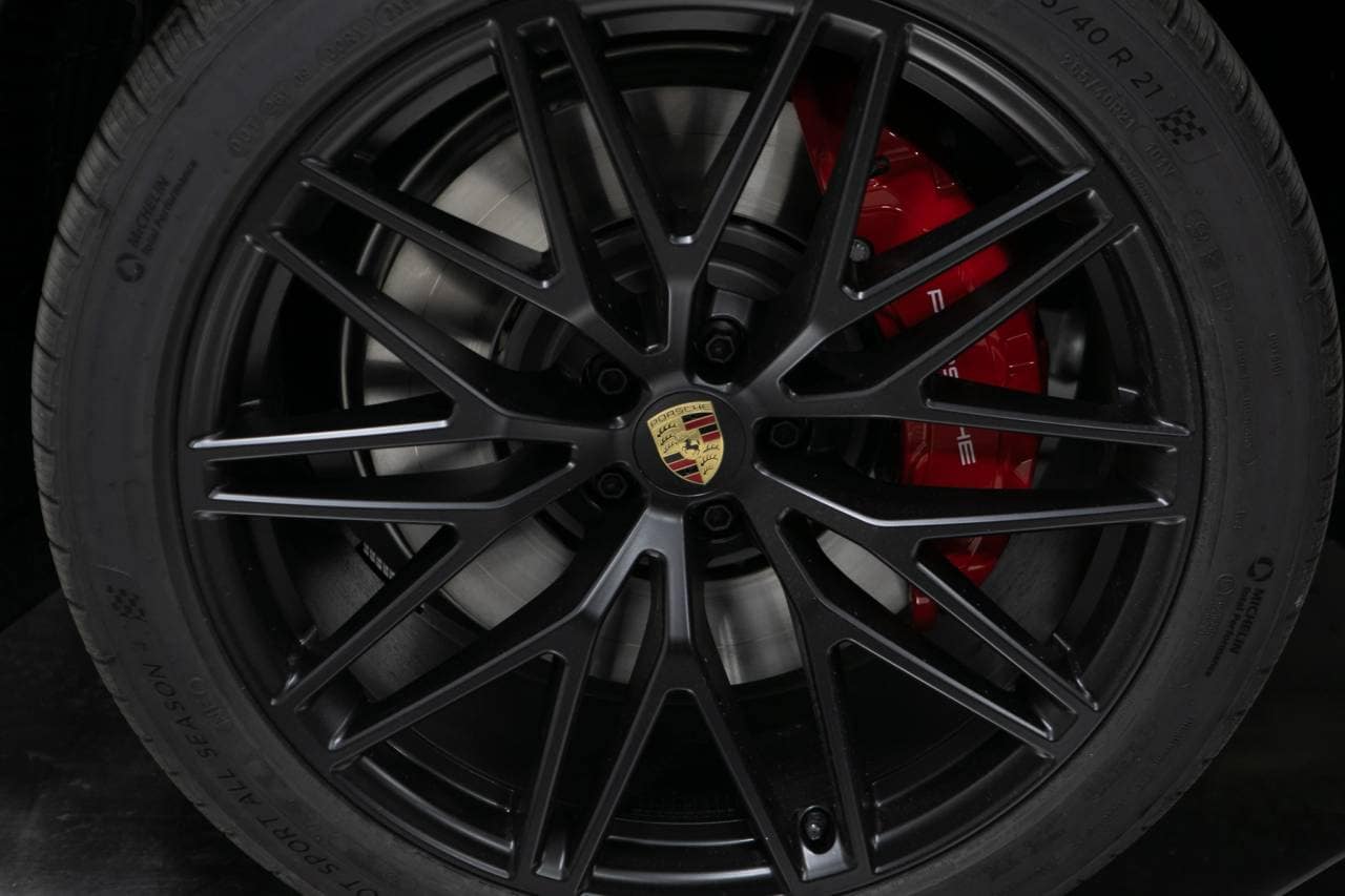 Thumbnail: 2026 Porsche Macan - 11