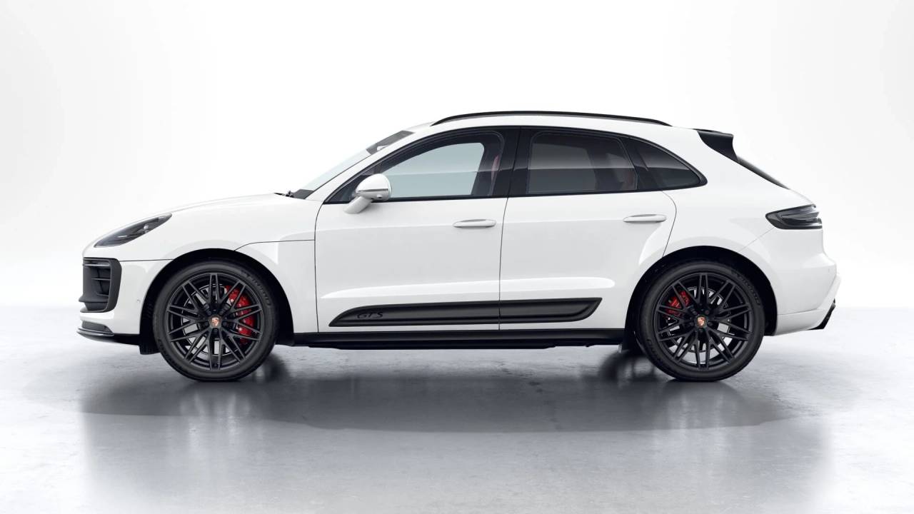 2026 Porsche Macan GTS photo 2