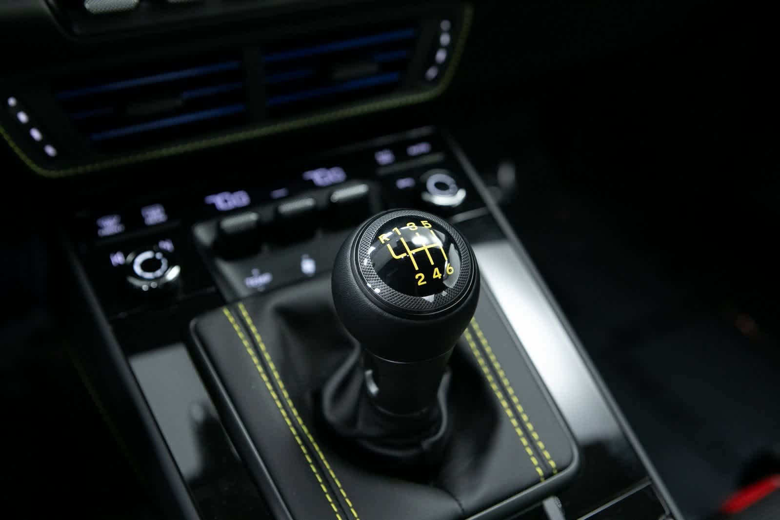 Thumbnail: 2025 Porsche 911 - 22