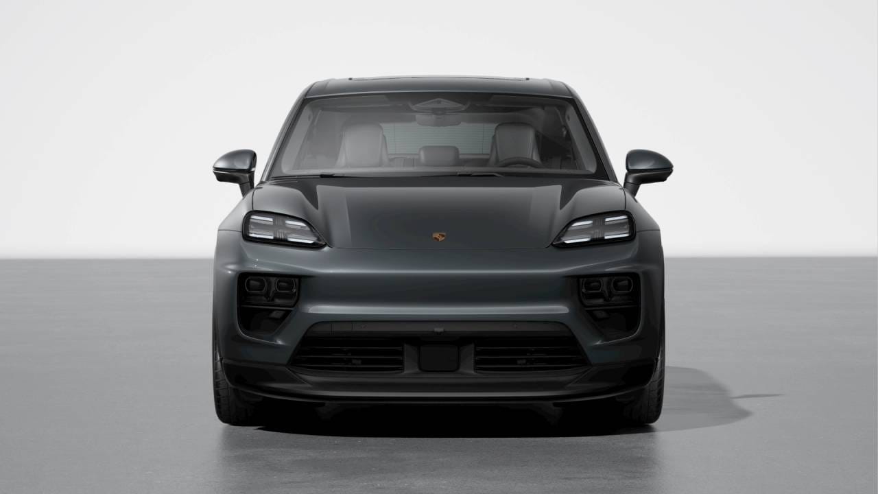 Thumbnail: 2026 Porsche Macan - 8
