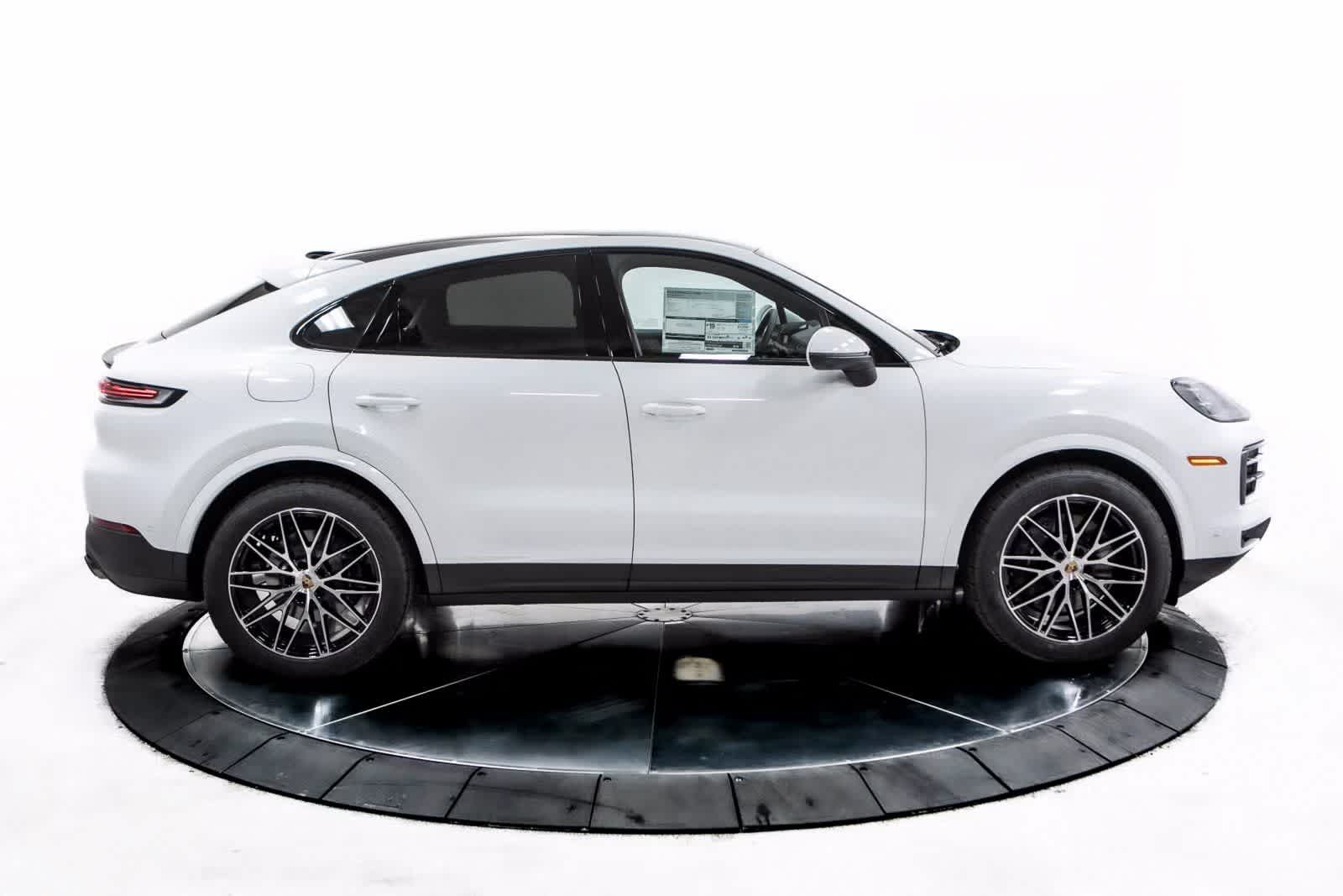 Thumbnail: 2025 Porsche Cayenne - 8