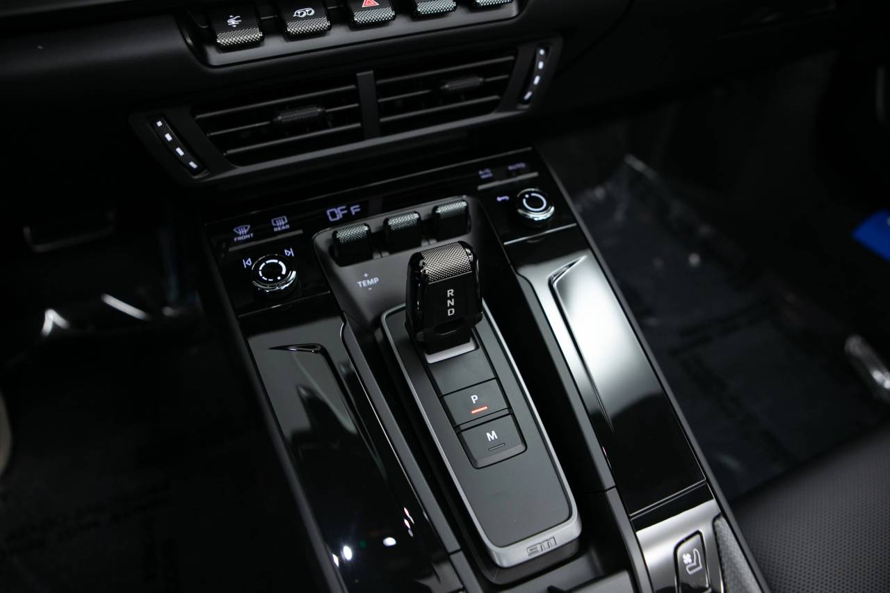 Thumbnail: 2026 Porsche 911 - 25