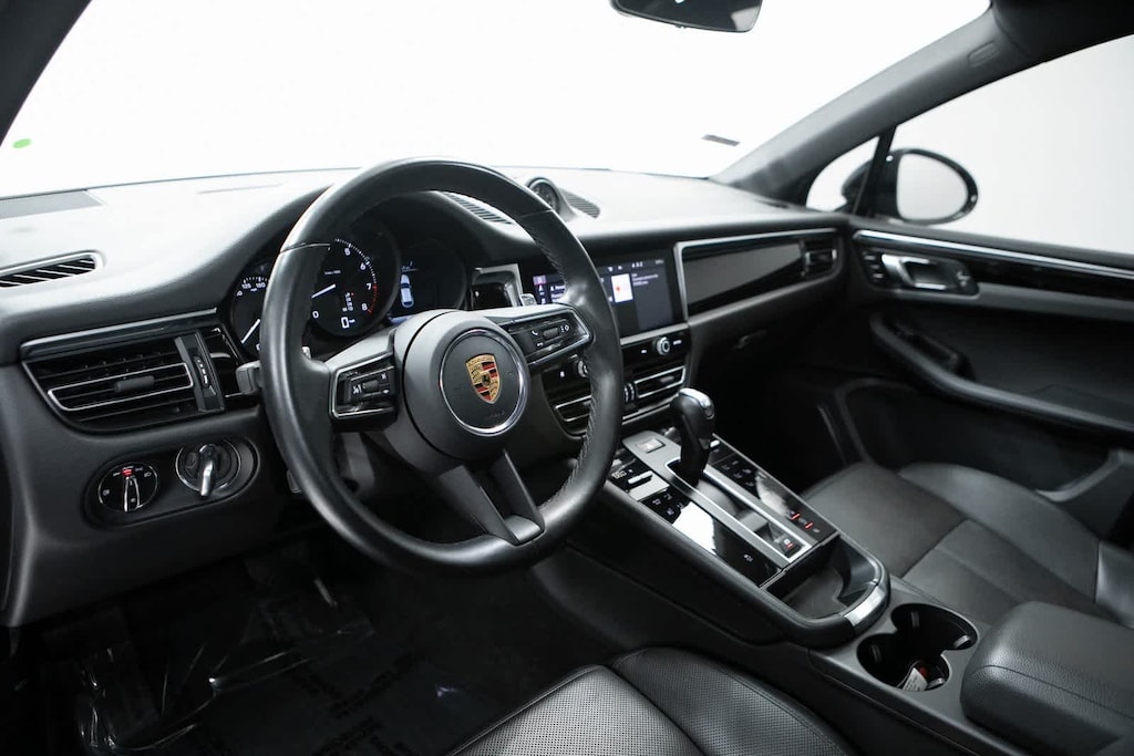 Certified 2023 Porsche Macan
