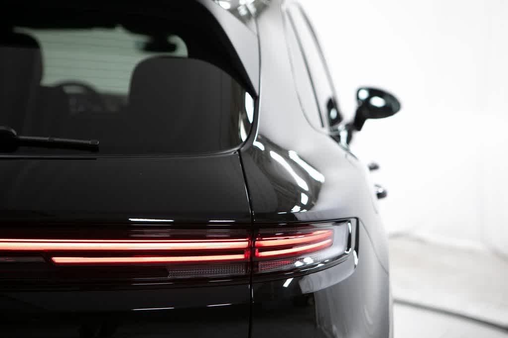 Thumbnail: 2025 Porsche Cayenne - 38