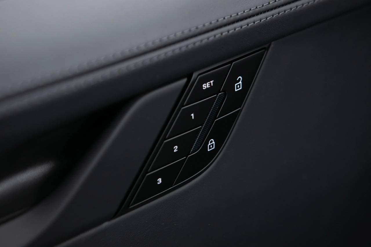 Thumbnail: 2026 Porsche 911 - 21