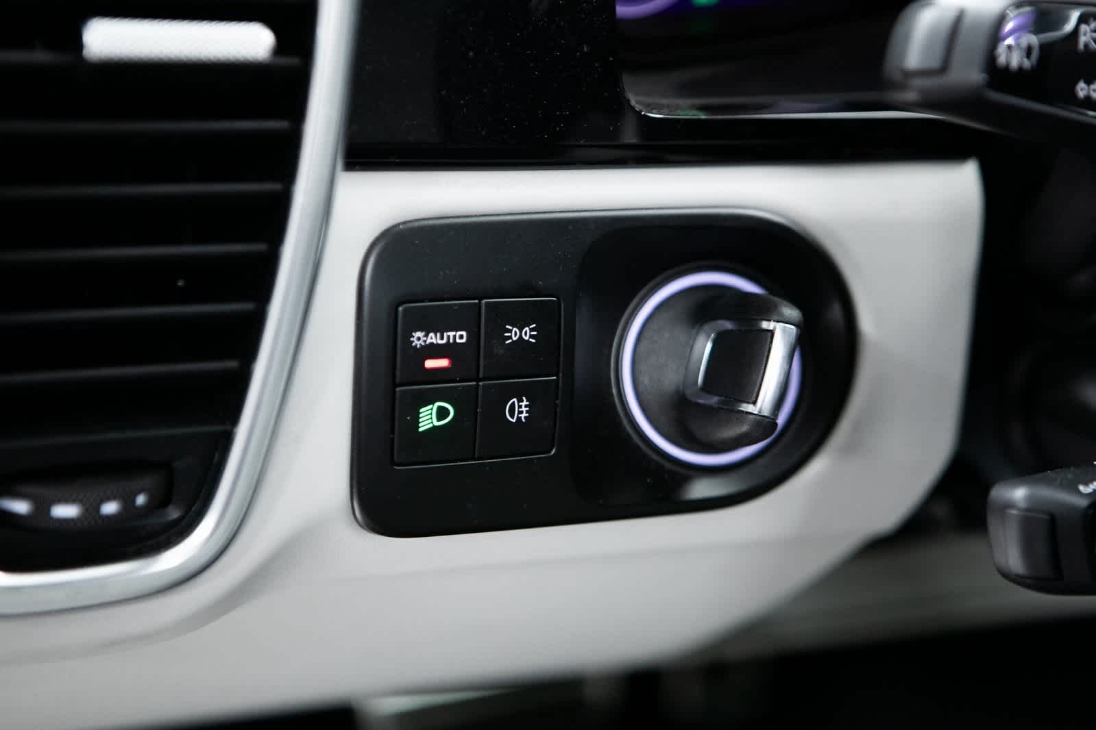 Thumbnail: 2023 Porsche Cayenne - 20