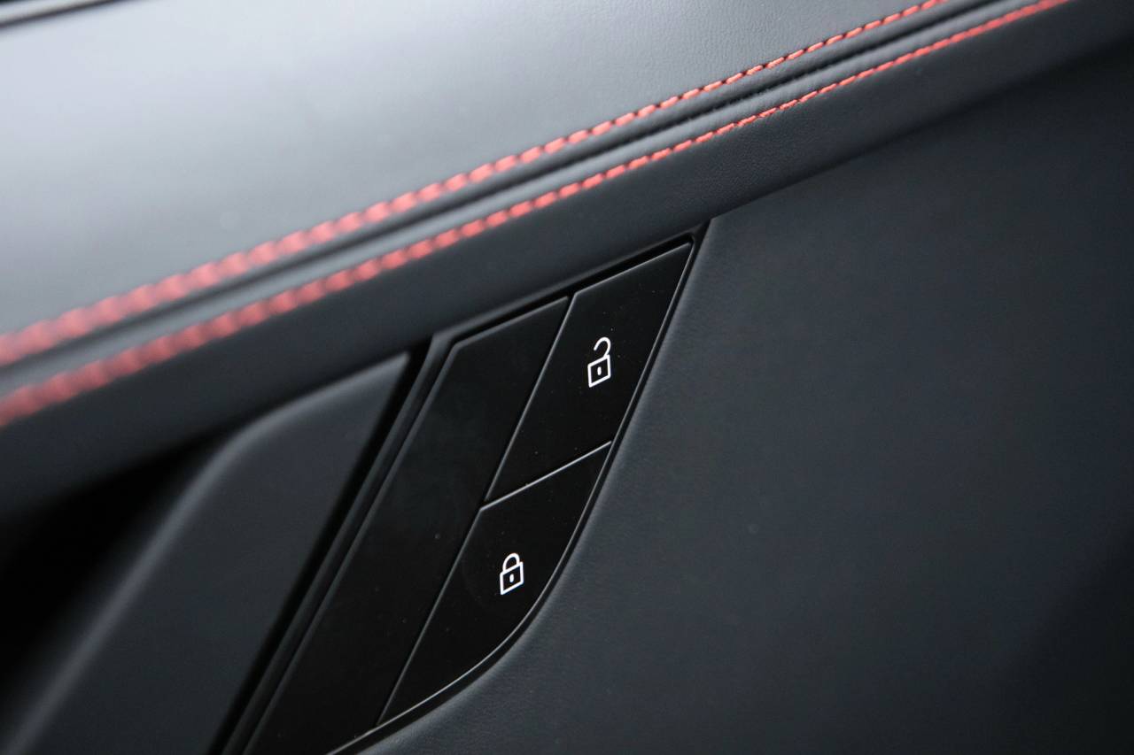 Thumbnail: 2026 Porsche 911 - 24