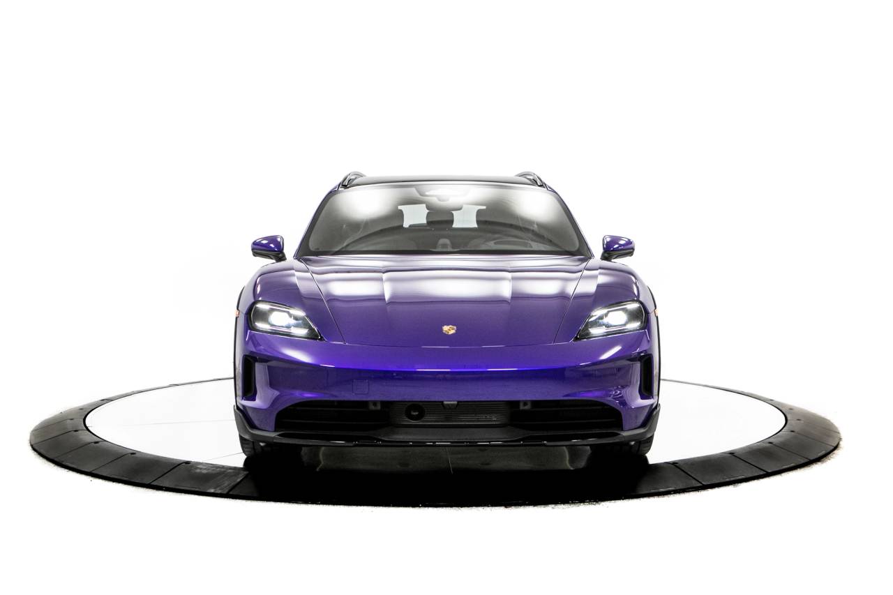 Thumbnail: 2026 Porsche Taycan - 10