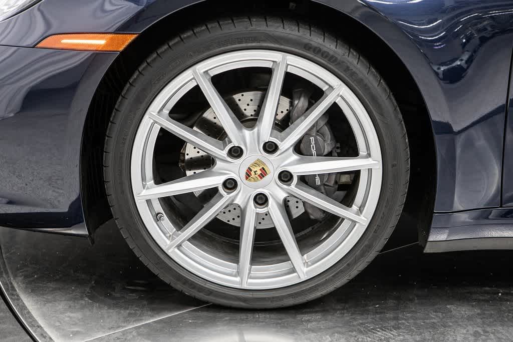 Thumbnail: 2021 Porsche 911 - 18