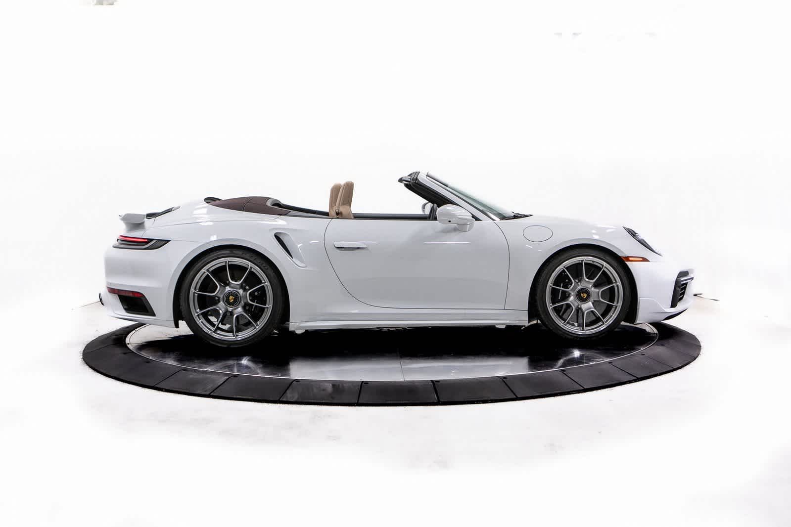 Thumbnail: 2021 Porsche 911 - 8