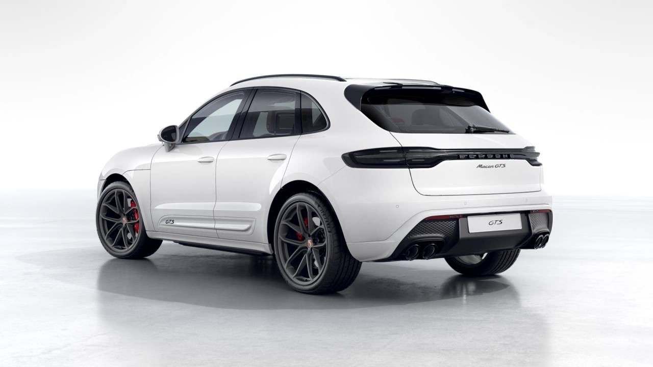 Thumbnail: 2026 Porsche Macan - 3