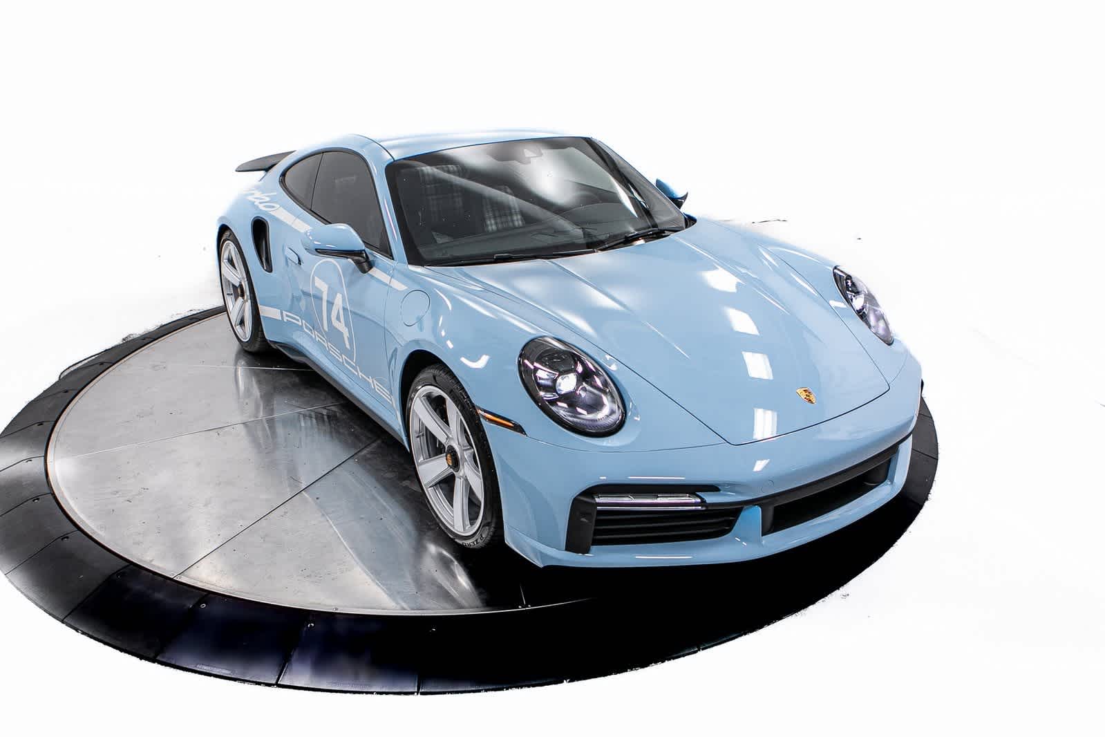 Thumbnail: 2025 Porsche 911 - 36