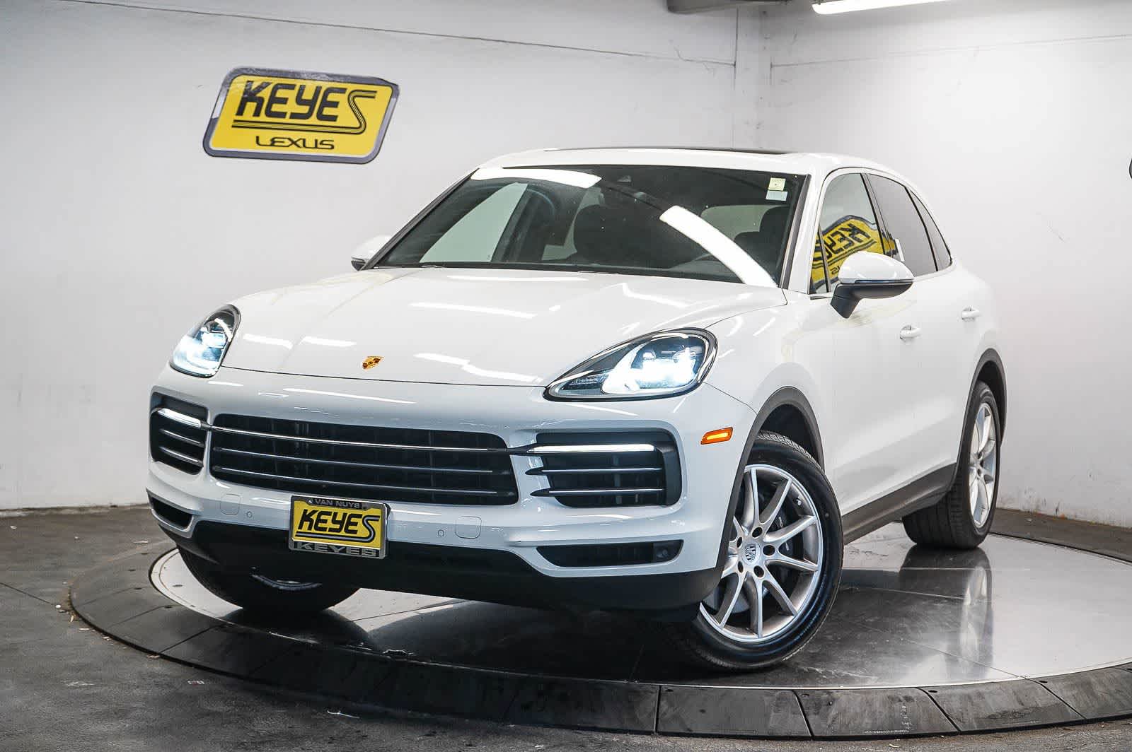 Thumbnail: 2022 Porsche Cayenne - 1