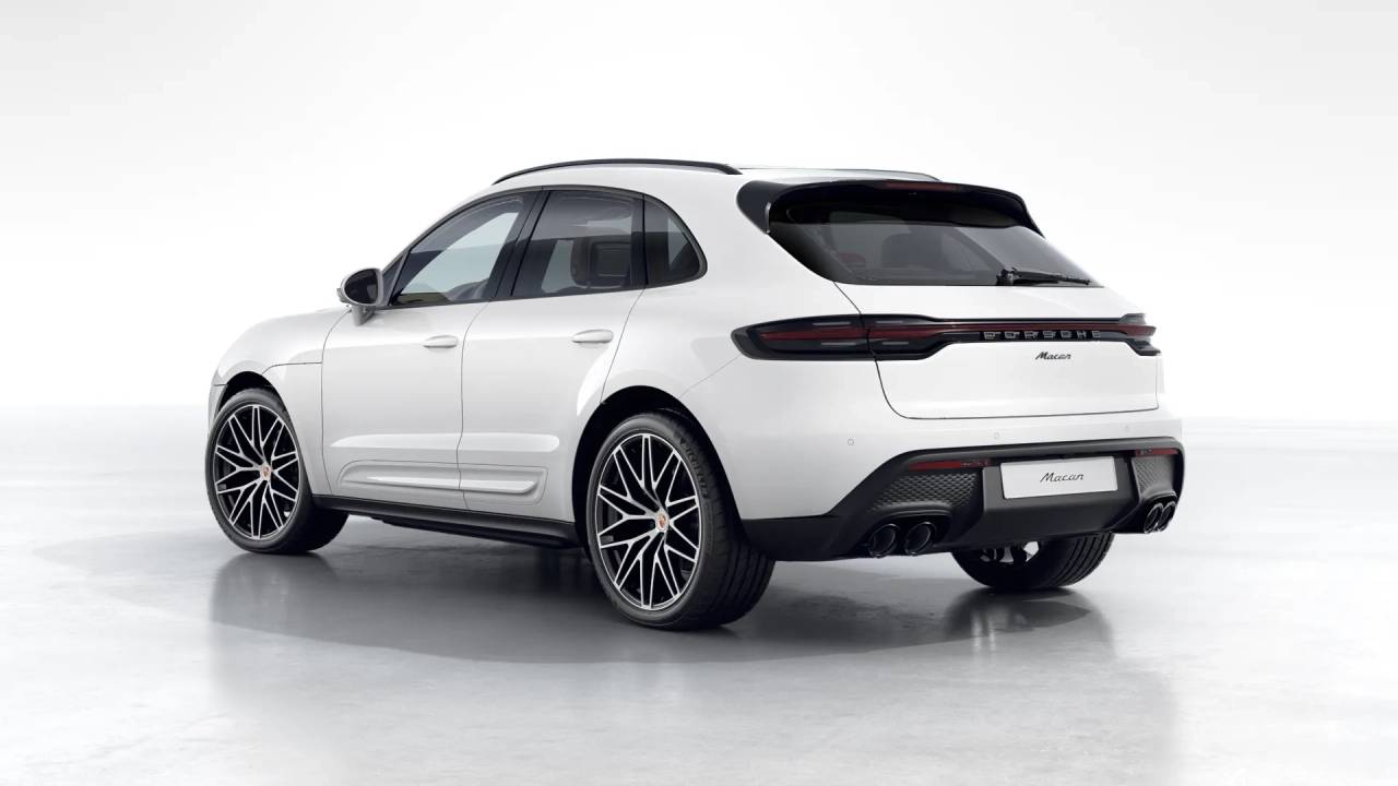 2026 Porsche Macan T photo 3