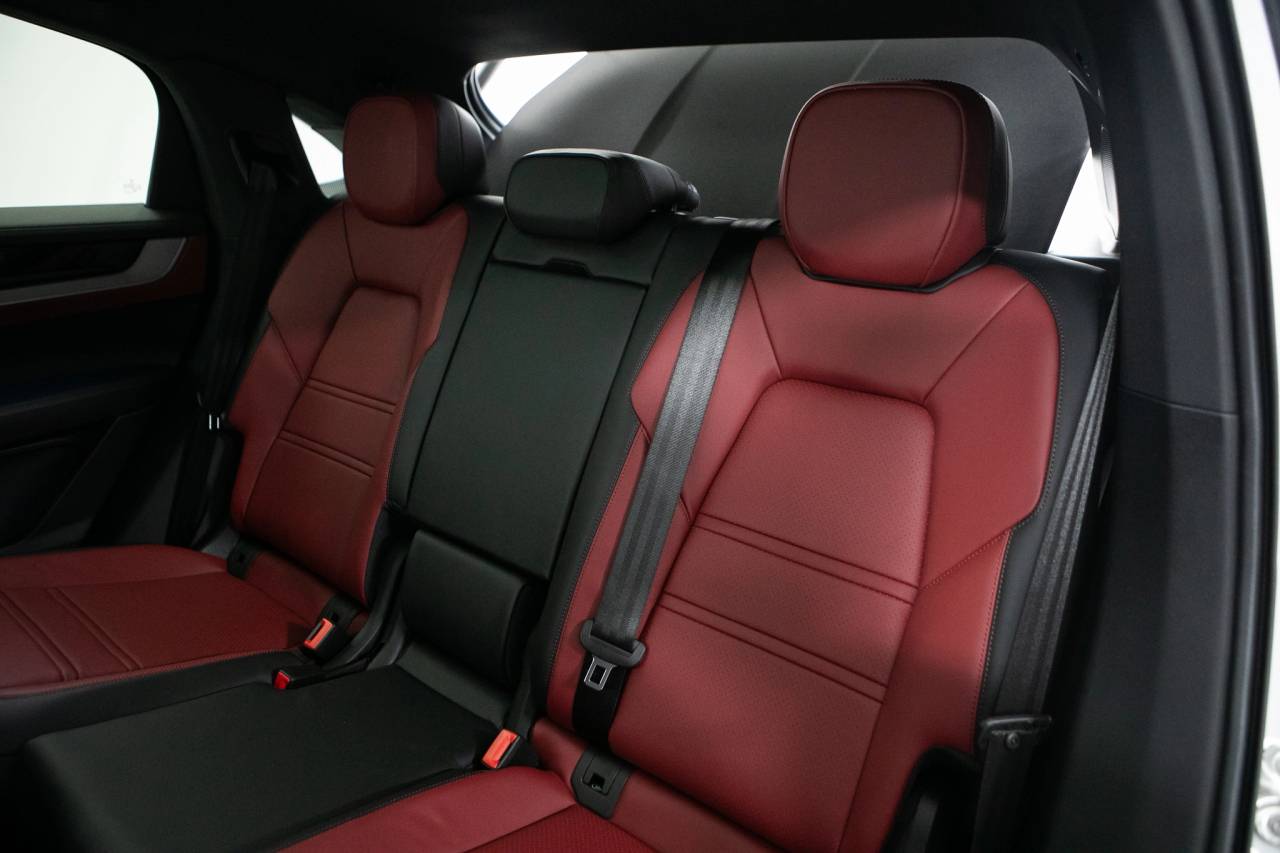 Thumbnail: 2026 Porsche  - 38