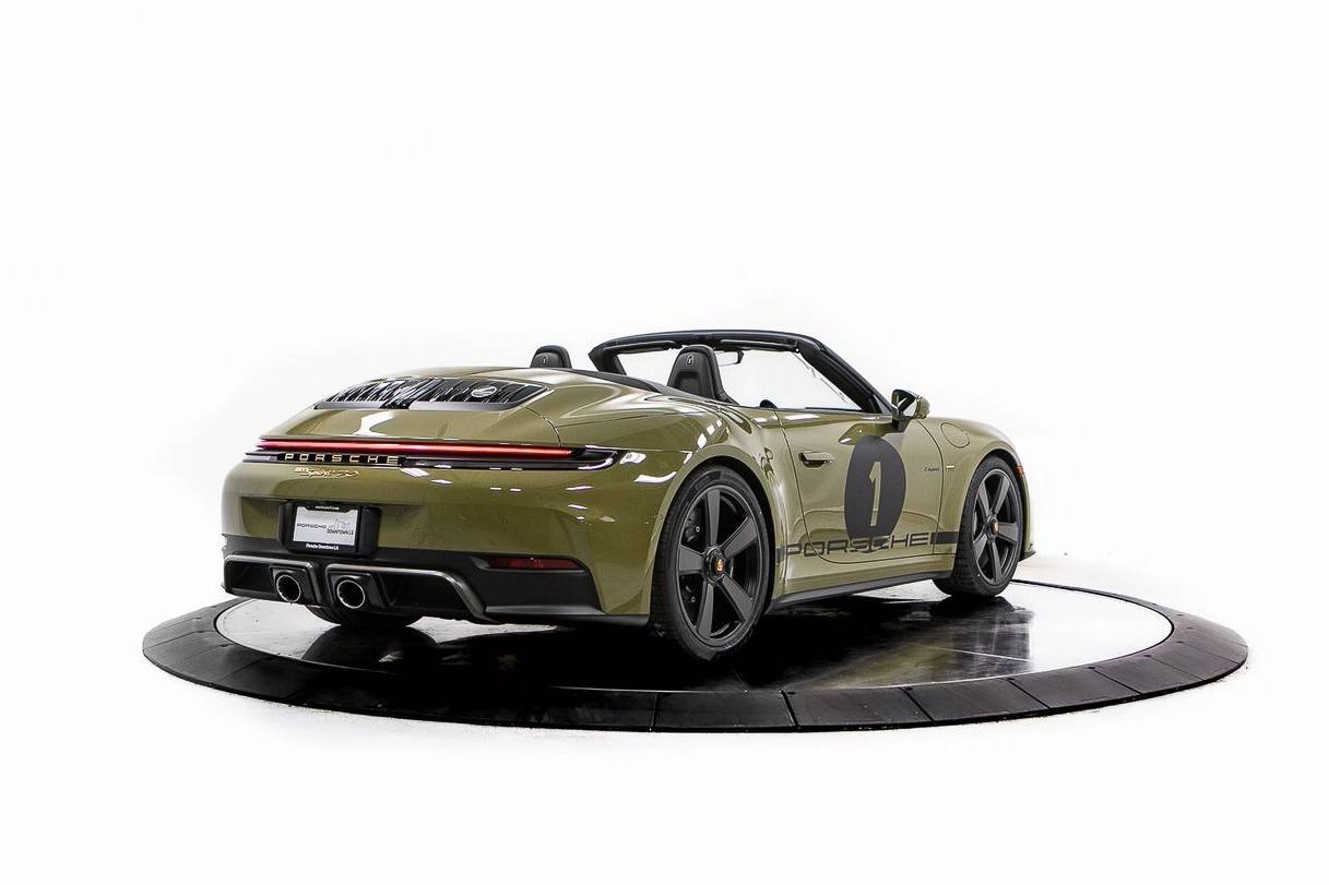 Thumbnail: 2026 Porsche 911 - 7