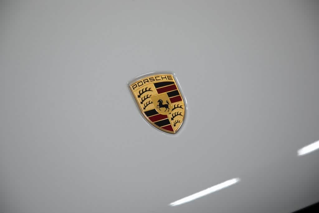 Thumbnail: 2025 Porsche Macan - 35