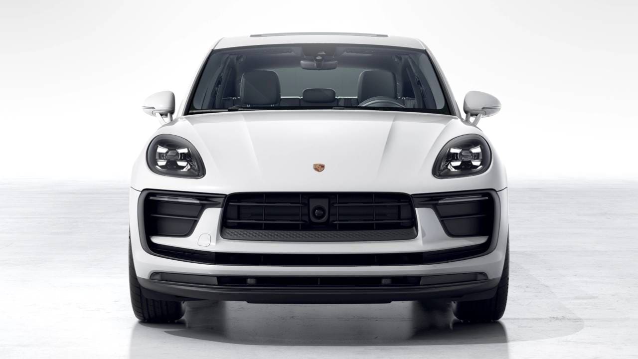 Thumbnail: 2026 Porsche Macan - 8