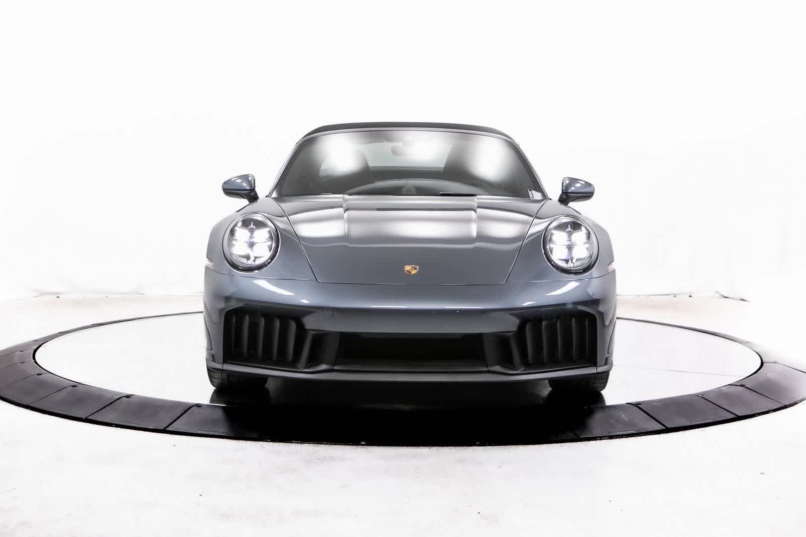 Thumbnail: 2025 Porsche 911 - 10