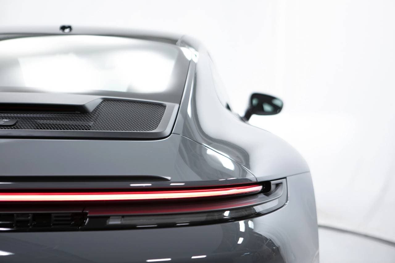 Thumbnail: 2026 Porsche 911 - 18