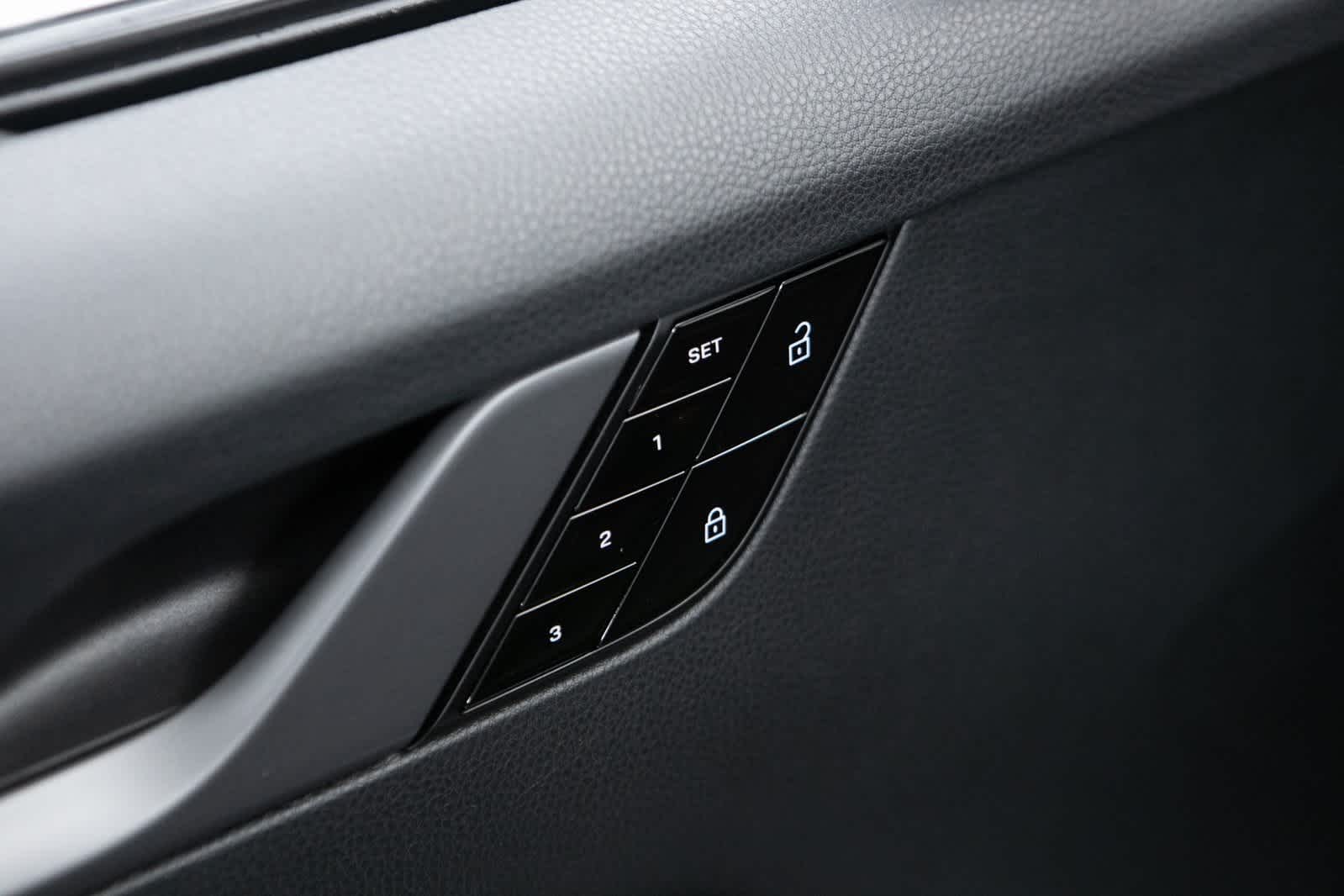 Thumbnail: 2021 Porsche 911 - 19