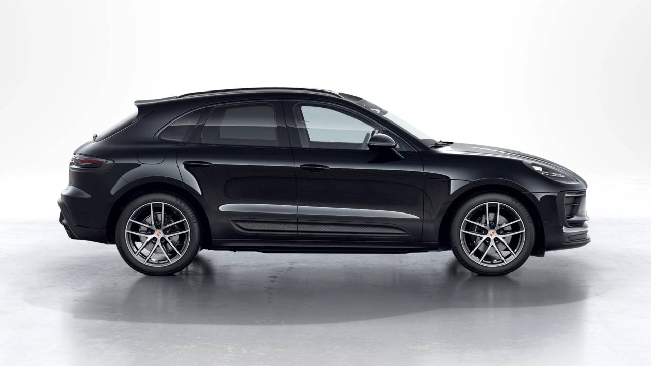 Thumbnail: 2026 Porsche Macan - 6