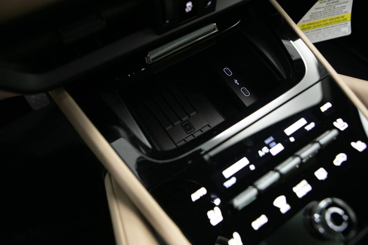 Thumbnail: 2026 Porsche Cayenne - 29