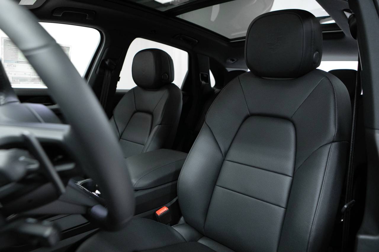 Thumbnail: 2026 Porsche Cayenne - 5