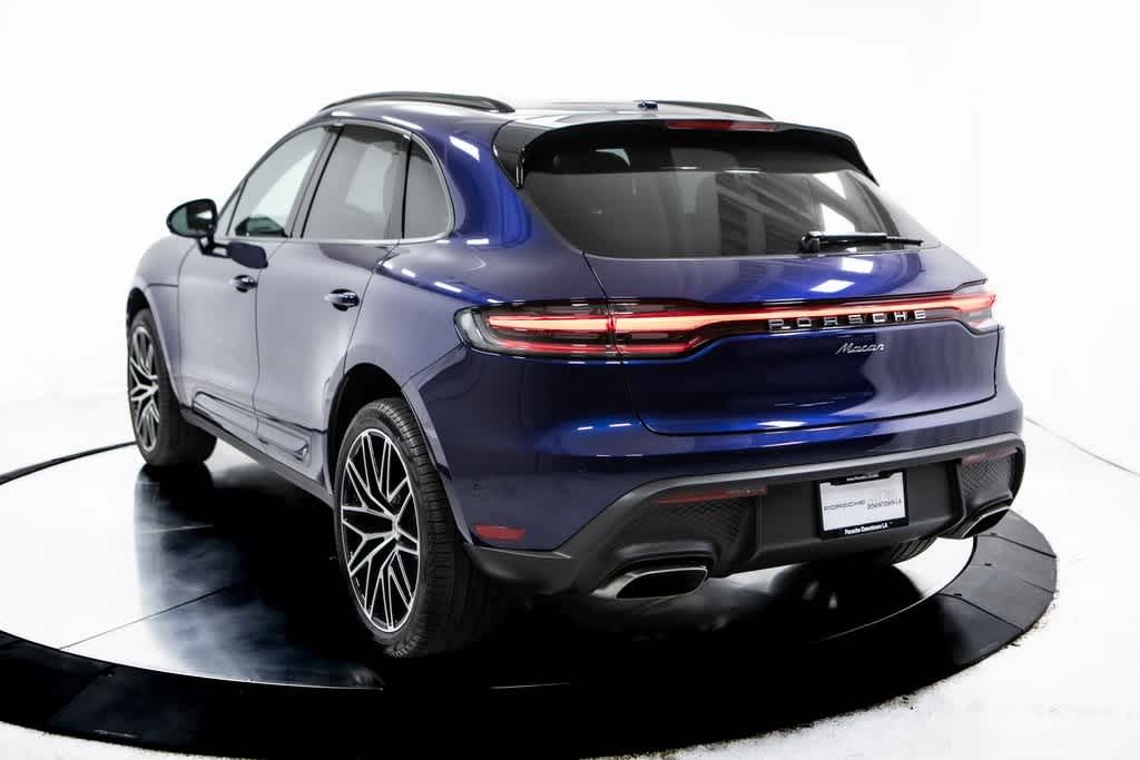 Thumbnail: 2025 Porsche Macan - 3