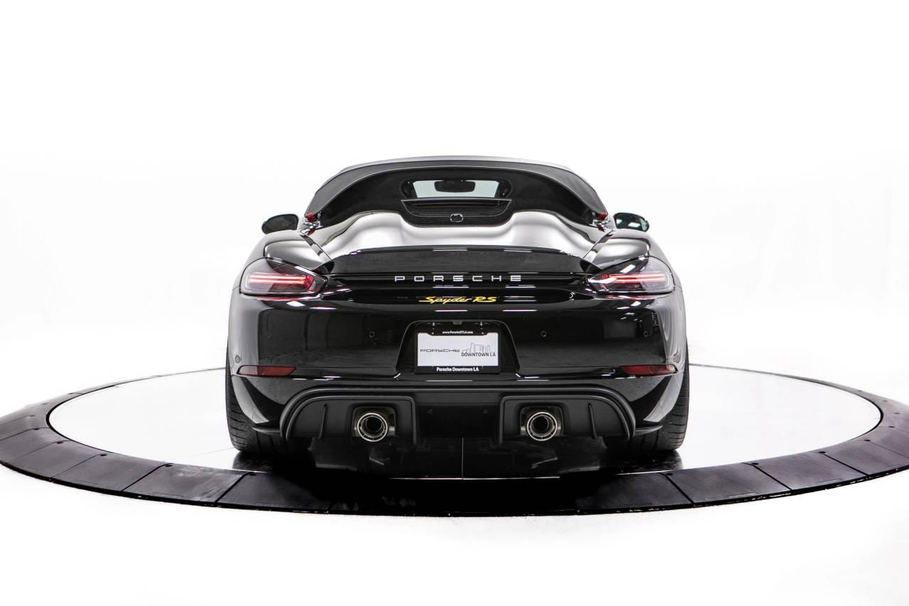 Thumbnail: 2025 Porsche  - 6