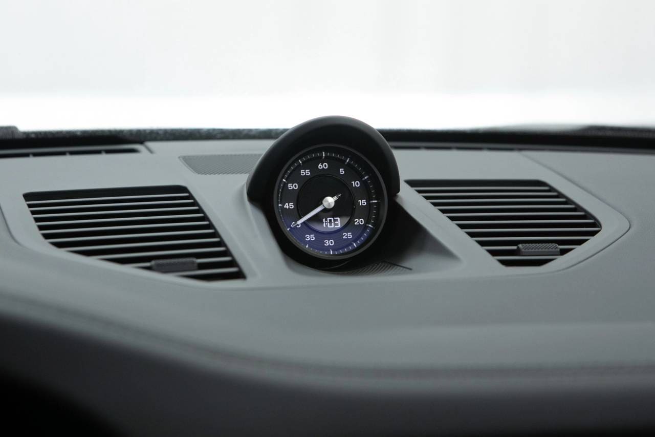 Thumbnail: 2026 Porsche 911 - 30