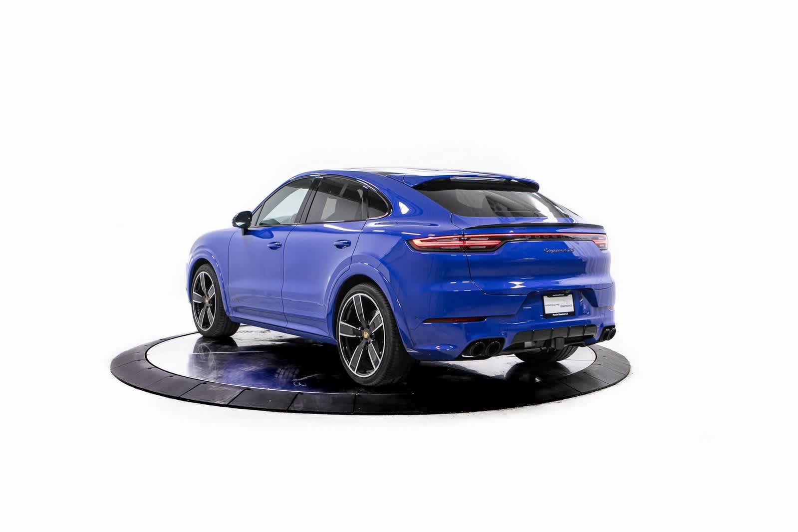 Thumbnail: 2023 Porsche Cayenne - 3