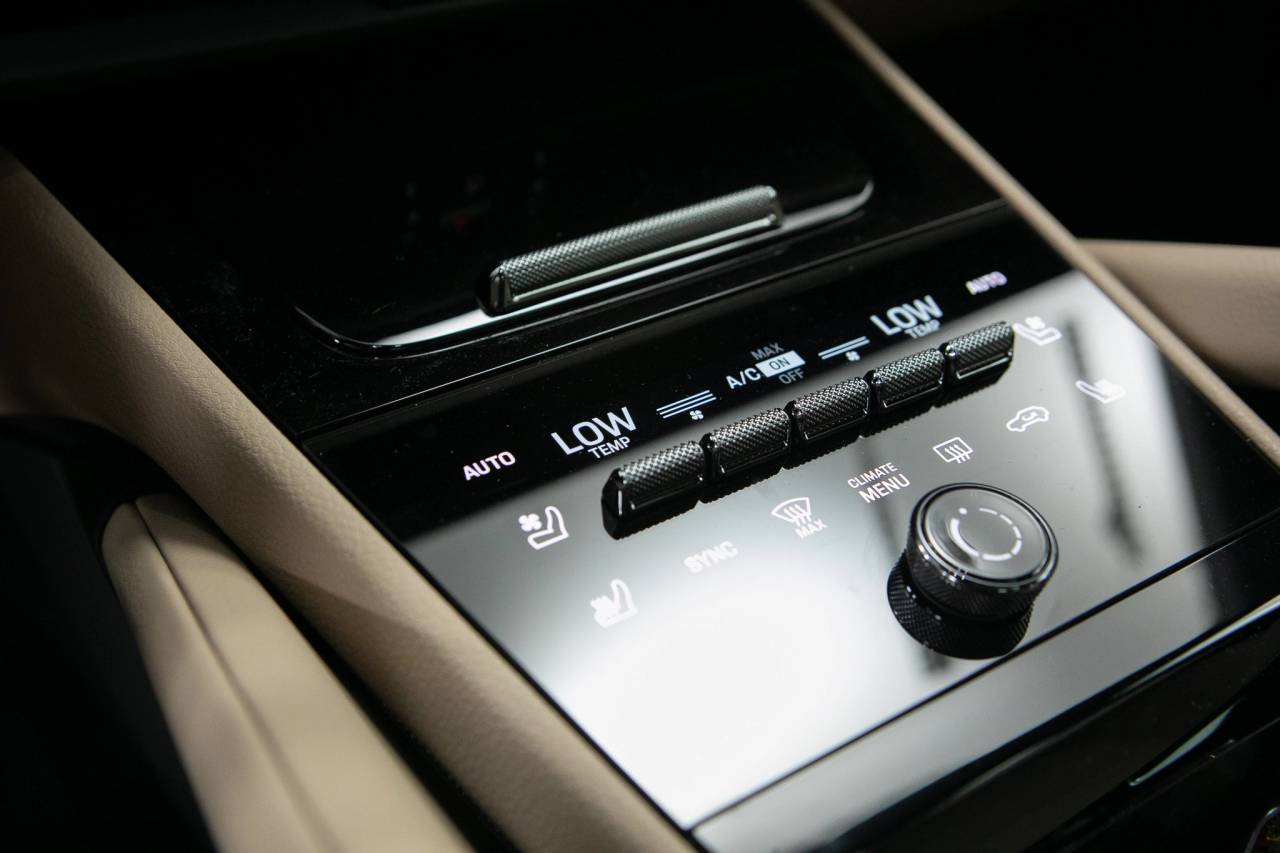 Thumbnail: 2026 Porsche Cayenne - 28