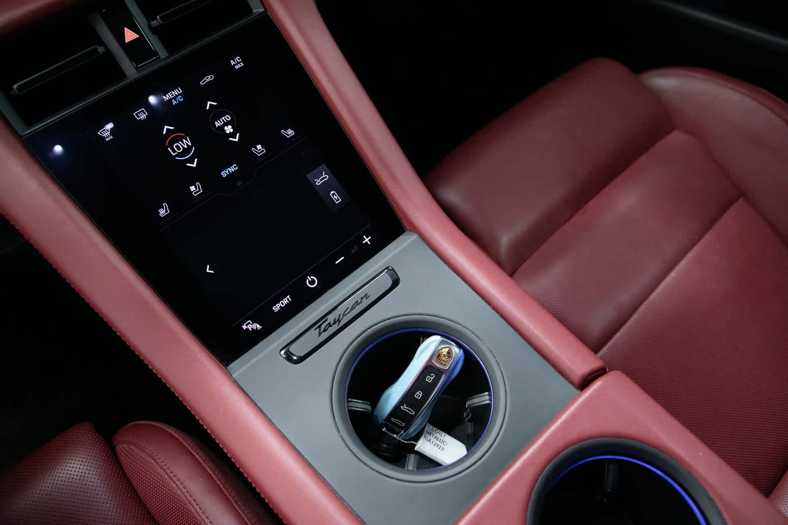 Thumbnail: 2024 Porsche Taycan - 23